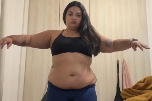 Malu Diaz durante o processo, convivendo com a obesidade